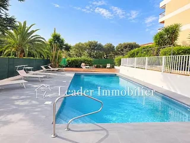 Antibes 06600 Location appartement 3 pièces t3 piscine terrasse