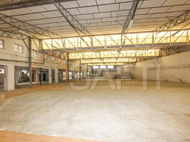 Antiga fábrica de cerâmica 2237m² Alcobaça