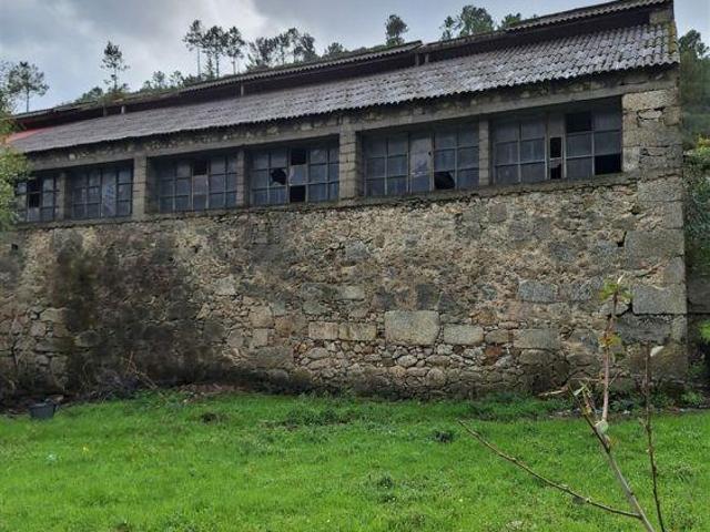 Antiga Tinturaria na Covilhã Potencial de Investimento | 26064075422