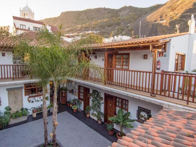 Antigua casa del siglo Xvii. En el año 2009 abre sus puertas. 490m² Garachico