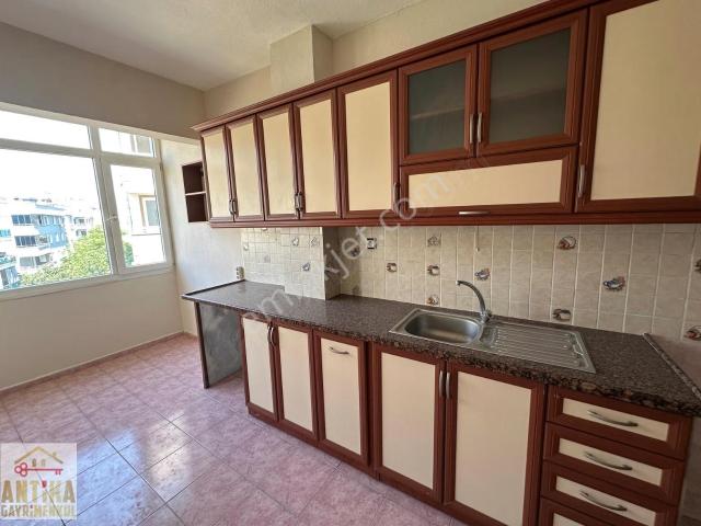 Antika Gayrimenkulden Cumhuriyet Mahallesinde 2+1 Kiralık Daire