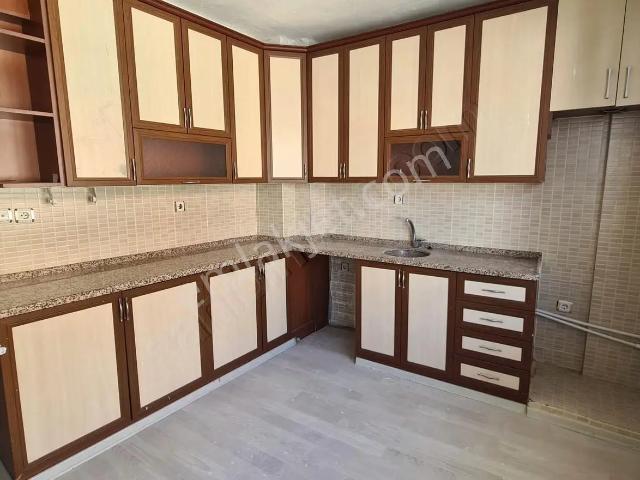 Antika Gayrimenkul'den Anafartalar Mah. Kiralık Doğalgazlı Daire