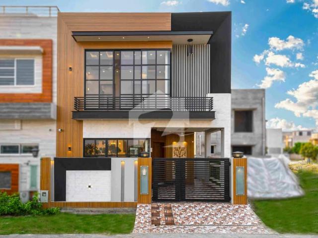 Anw real estate proudly offers: 5 marla elegant and fully maintained super hot located bungalow is available in the best block of dha 9 town lahore