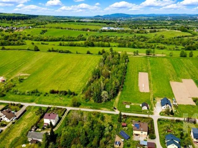 Łany 1 414 m², Sanok