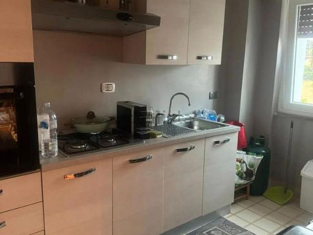 ANZIO QUADRiLOCALE ARREDATO CON BALCONE
