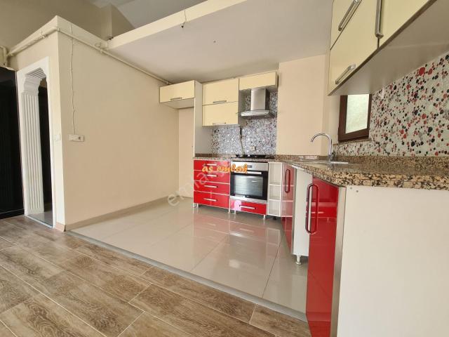 As Emlak Tan 3+1 Üsküdar Merkezde Genç Binada Asansörlü Lüx Daire