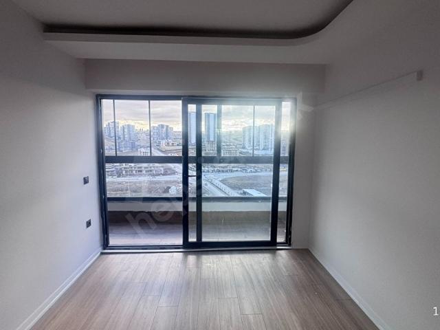AS ROYAL VİOLE'de Satılık 1+1 Daire, 50m Net, Ön Cephe