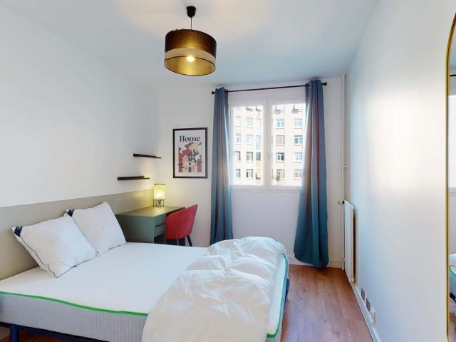 Asnières Zola 4 Private Room 1