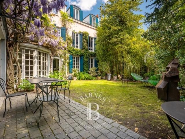 ASNIERES BAC MAISON FAMILIALE DE CHARME
