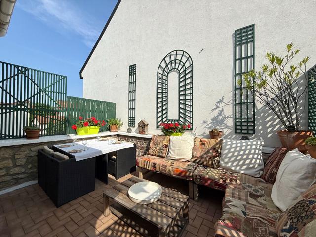 ASNIERES BECON MAISON 6 PIECES 4 CHAMBRES 100 m2 749 000 euros FAI