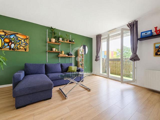 Asnières Sur Seine 2 pièces 42.33 m2 + balcon 7m2 et parking en suss