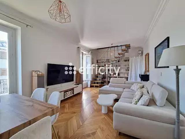 Asnières sur Seine 92600 Achat / Vente appartement 3 pièces t3 au dernier étage jardin