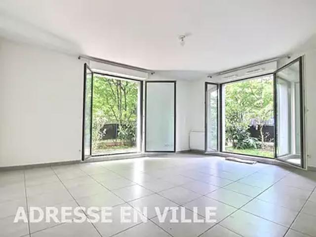 Asnières sur Seine 92600 Achat / Vente appartement 3 pièces t3 terrasse parking