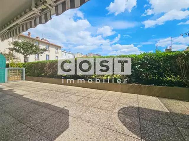 Asnières sur Seine 92600 Achat / Vente appartement 2 pièces t2 terrasse