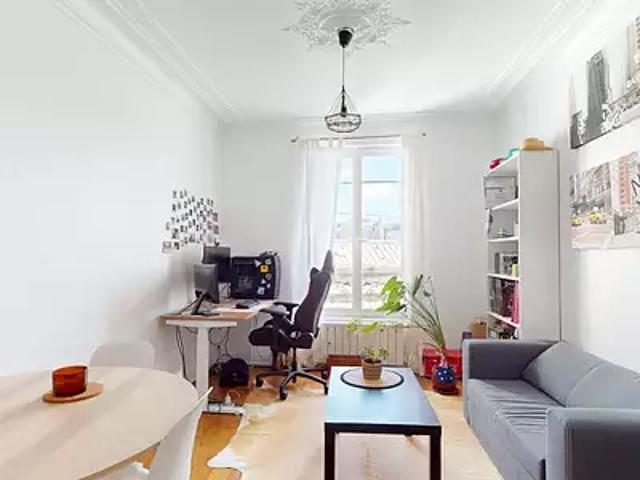 Asnières sur Seine 92600 Location appartement 2 pièces t2 au dernier étage