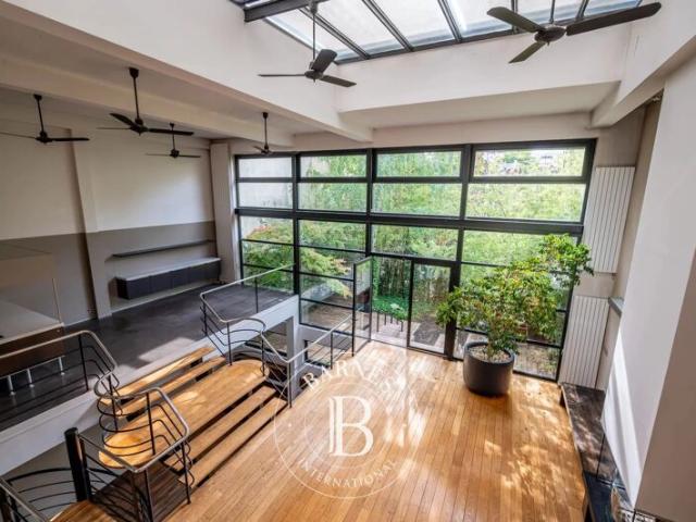 Asnières sur Seine, Maison 5 Chambres 429 m² en location
