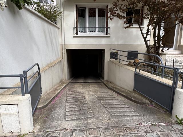 Asnières sur Seine Vente Parking / Garage 92