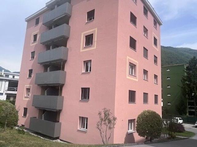ASCONA, we rent a 2 1/2 room apartment in the central area
