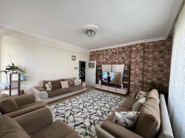 Asen Gayrimenkulden Şehir Merkezinde Kiralık 3+1 Daire