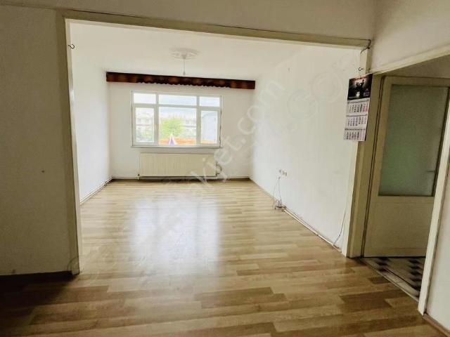 Asgo Dan Konakturda Kiralık 2+1 Arakat Daire
