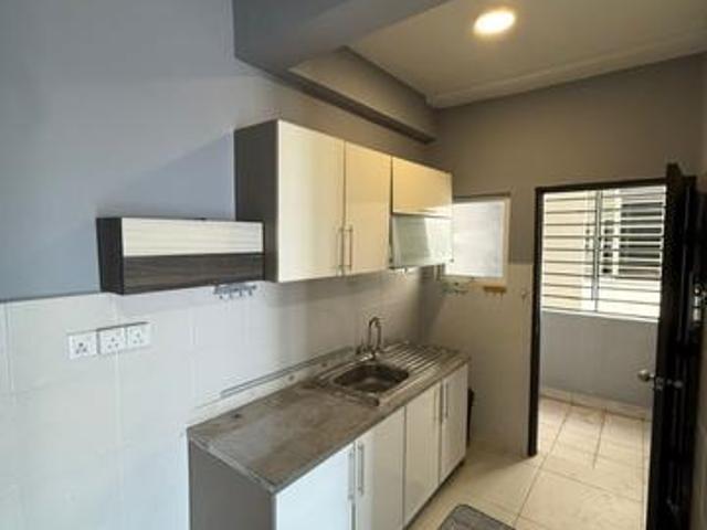 Ashton Tower Condo High Floor 3R2B Kolombong For Sale