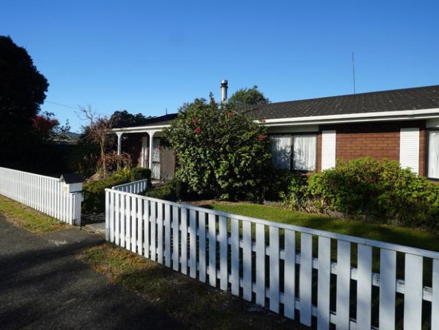 ashhurst, 3 bedrooms