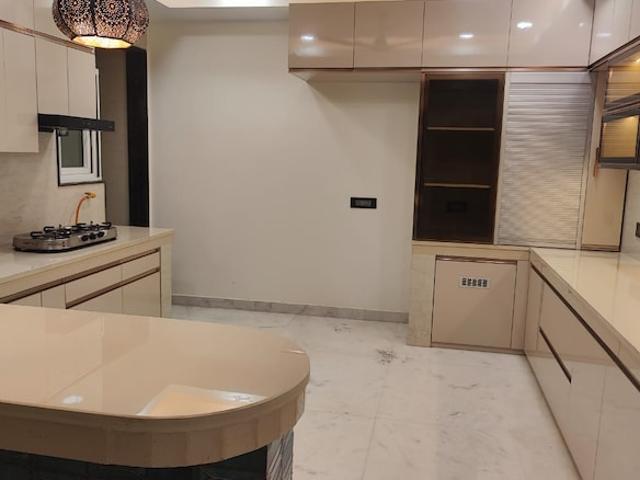 Ashiana Silver Crest 4 Bedroom 3000 Sq. Ft. Apartment in Sector 48 Gurgaon Listing ID: #9591