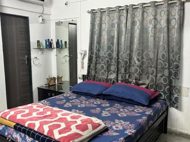Ashima Towers Sandesh Press Vastrapur 3 Bedroom 2000 Sq. Ft. Apartment in Vastrapur Ahmedabad Listing ID: #10370