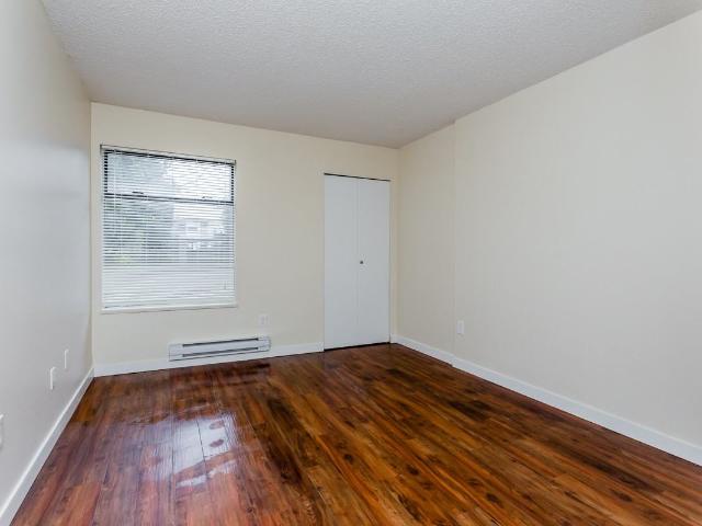 Ashley House Apartments 2 Bedroom Apartment for Rent at 5100 Capitol Dr, Burnaby, BC V5B 4S7 Capitol Hill