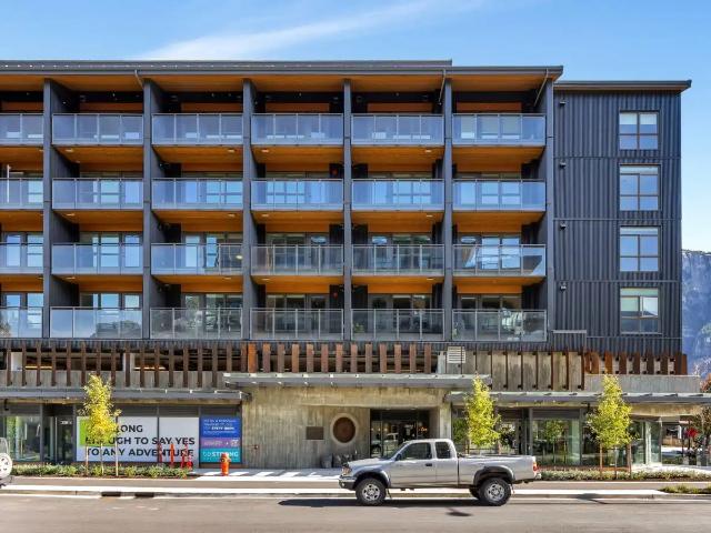 Ashlu Apartments