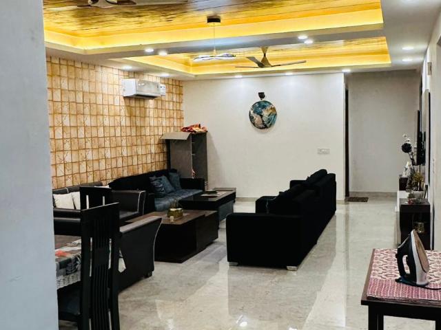 Ashoka Enclave Faridabad 4 Bedroom 272 Sq. Yd. Builder Floor in Sector 34 Faridabad Listing ID: #9572