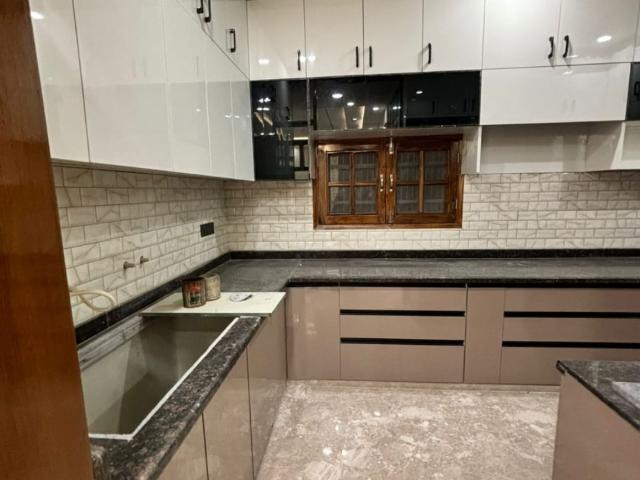 Ashoka Niketan 3 Bedroom 2000 Sq. Ft. Builder Floor in Ashoka Niketan Delhi Listing ID: #9505