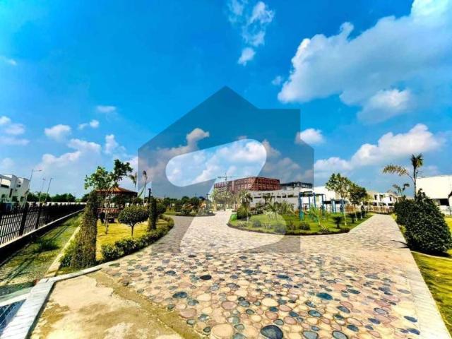 Askari 10 beautiful 1 kanal 5 bedrooms with tile flooring house available for rent askari 10
