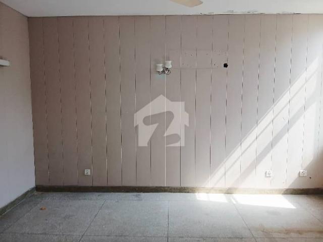Askari 1 Apartment 3 Bedroom Available For Sale 2nd Floor