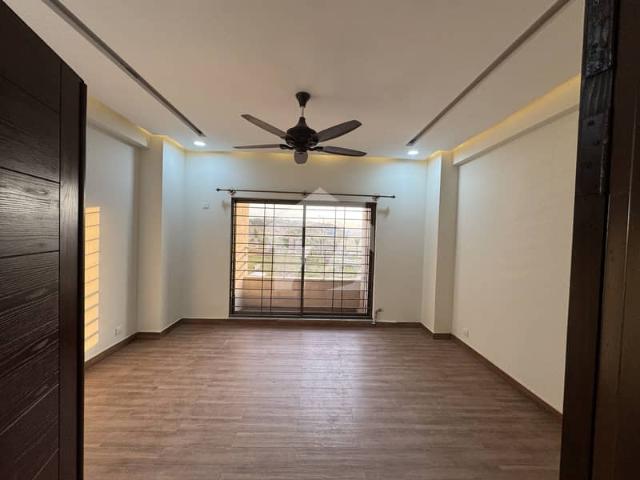 Askari Heights 4 Brand New Park Face Apartment For Sale