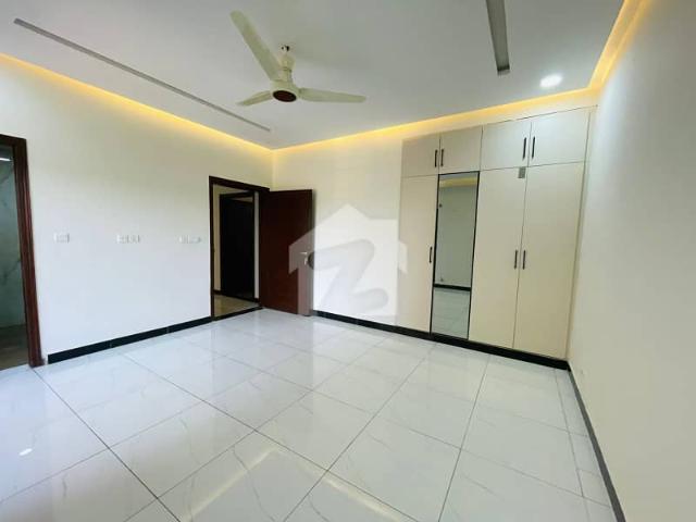 Askari Tower 4 Spacious 3 Bedroom Luxury Apartment For Rent In DHA Phase 5 Islamabad