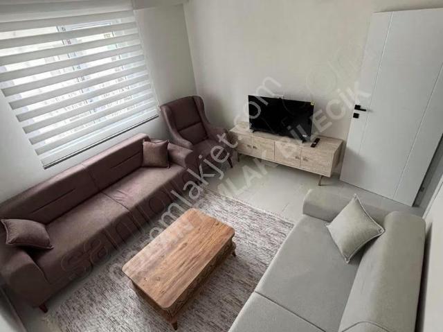 Askeriyenin Önünde 2+0 Yeni Eşyalı Ferah Yeni Kiralık Daire