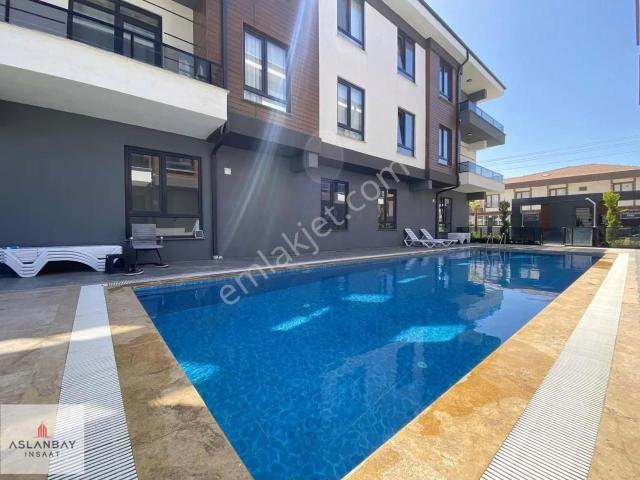 Aslanbay İnşaat Müstakil Bahçeli Havuzlu Sitede 2+1 Daire
