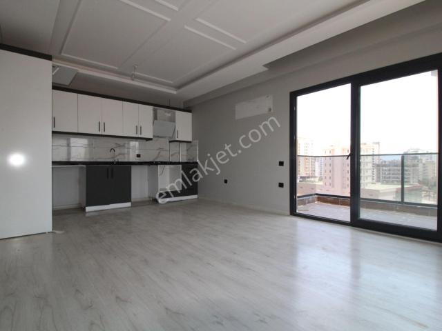 Aslan'dan Mezitli Kuyuluk Ta Site İçi Geniş Metrajlı Kiralık 2+1
