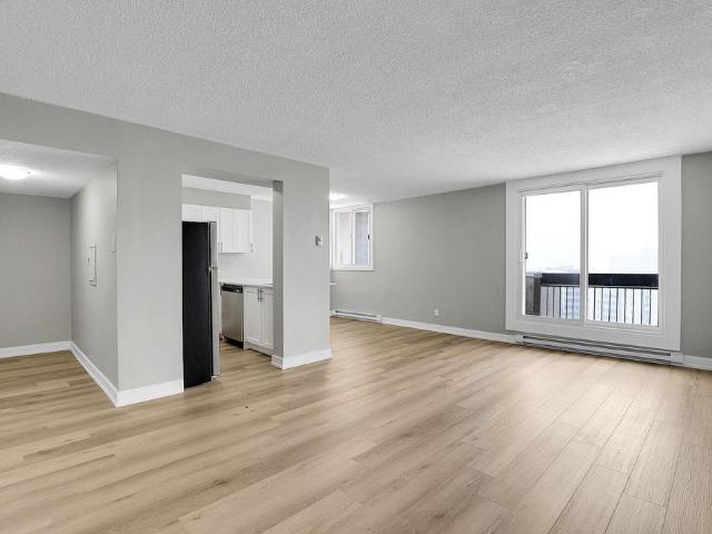 Aspen Tower Apartments | Ottawa Apartments for Rent