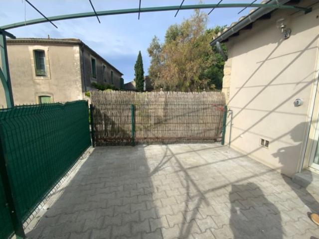 ASPERES Appartement T2 de 57,64 m2 avec terrasse et parking