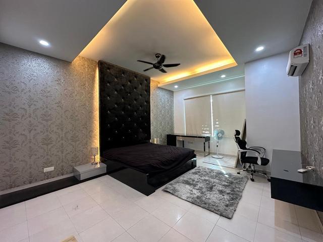 Aspira Residence Bandar Laguna Merbok 2 Storey Terrace House For Sale