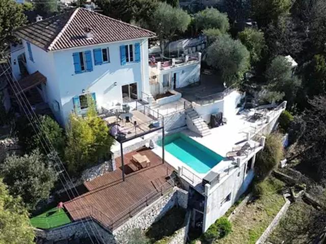 Aspremont 06790 Achat / Vente maison 5 pièces t5 piscine