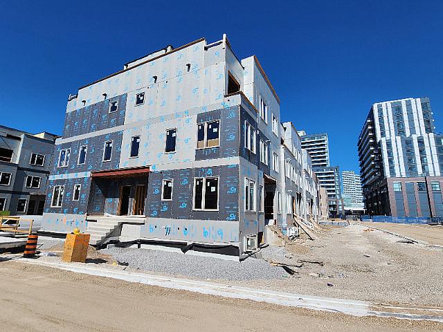 Assignment Sale Stacked Townhouse Vaughan