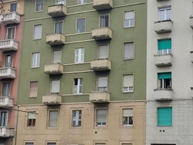 ASTA OCCASIONE: MILANO Viale Certosa, appartamento mq.41 libero