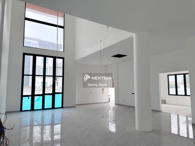 Astaka @ JB Luxury living in a prime location! Near malls, schools & city centre. Excellent connectivity. Prestigious lifestyle, great investment potential!