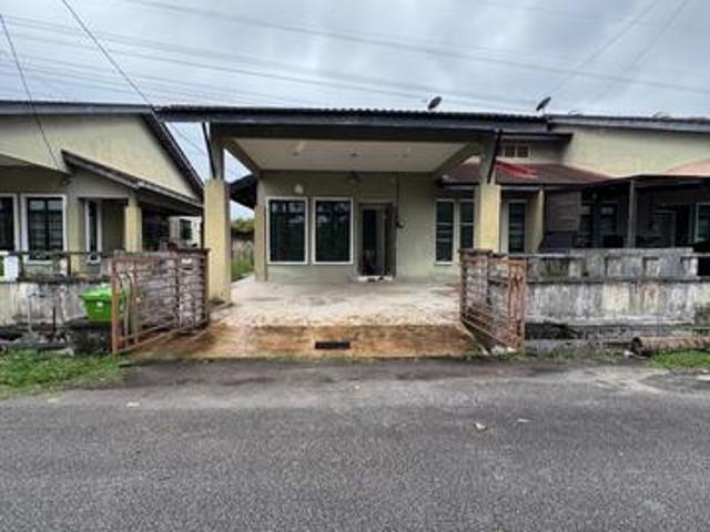 Astana Permai Semi D Indera Mahkota 12 Near UIA Kotasas