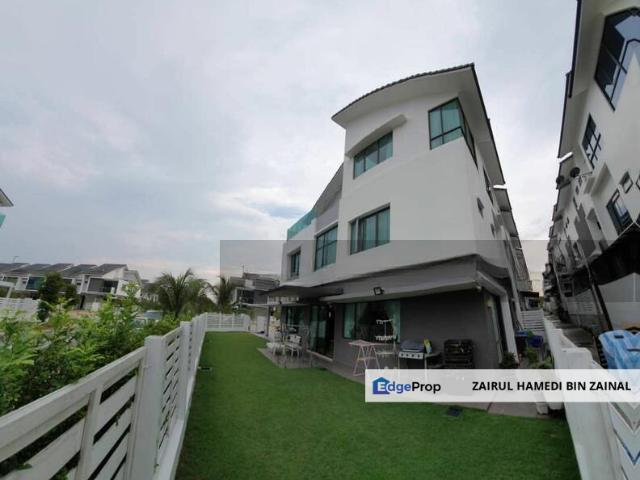 Aster Grove 2