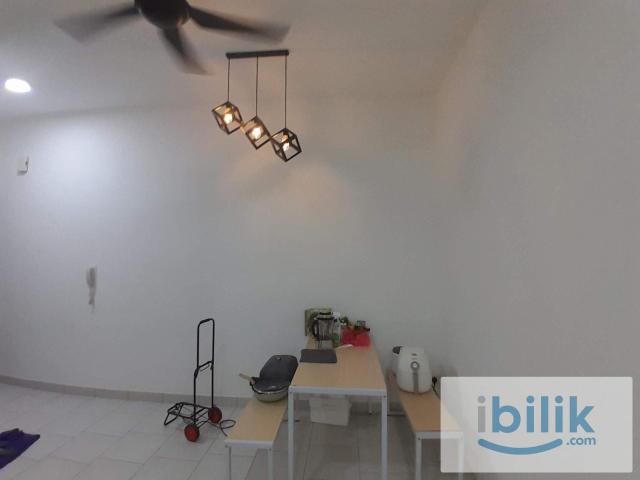 [Astetica Residence] Near KTM & UPM Master Room with Private Toilet Rent