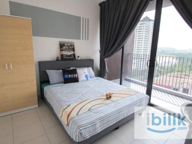 Astetica Residence Queen Bedroom with Balcony @ Seri Kembangan near to The Mines, KTM Serdang, UPM